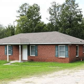 Phenix City House: 375 Lee Road 238