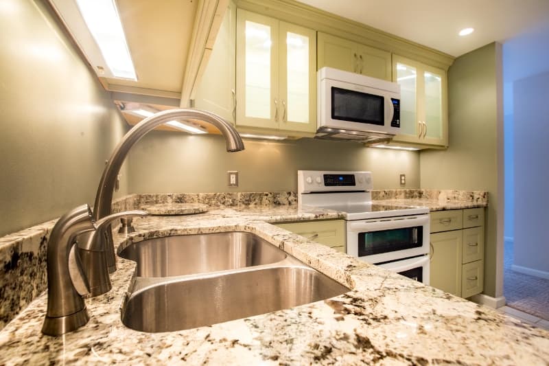 Fells Point Condo: 960 Fell St.