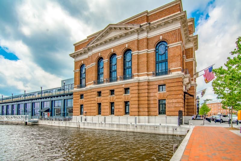Fells Point Condo: 960 Fell St.