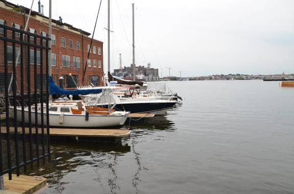 Fells Point Condo: 960 Fell St.