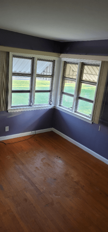 North Brunswick House: 1392 How LN