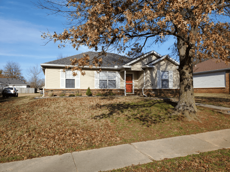 Fayetteville House: 5642 Fountain St