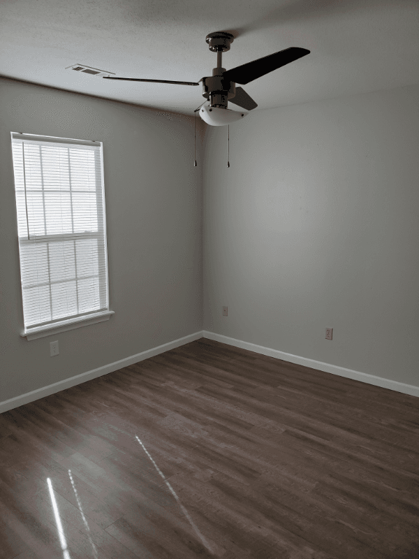 Fayetteville House: 5642 Fountain St