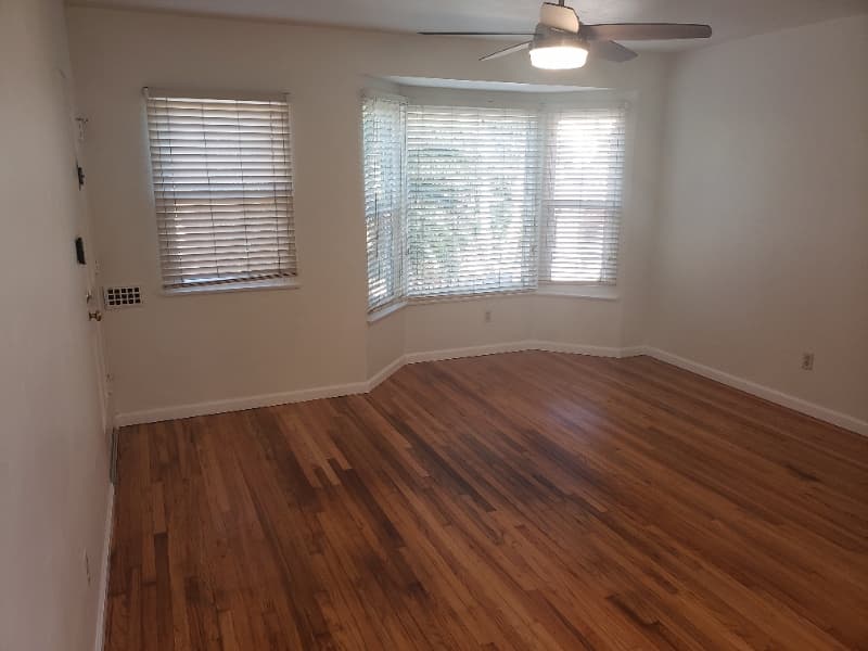 San Diego Apartment: 27th St