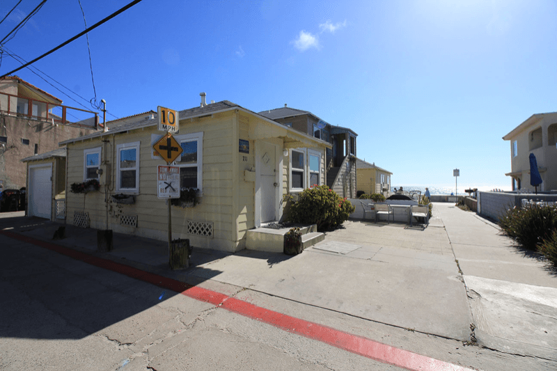 San Diego House: 711 Seagirt Ct