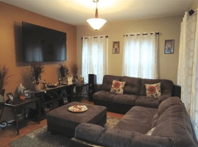 Lynn Townhome: 69 Clark street