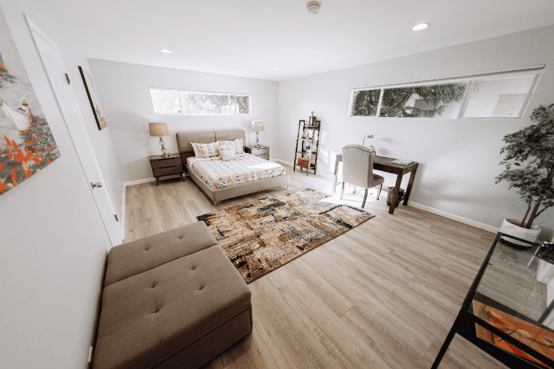 North Hollywood Townhome: 11153 Morrison St