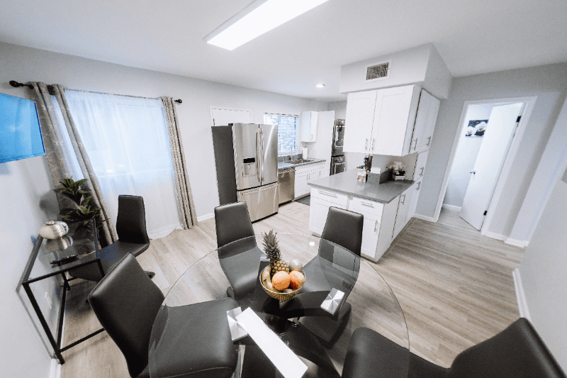 North Hollywood Townhome: 11153 Morrison St
