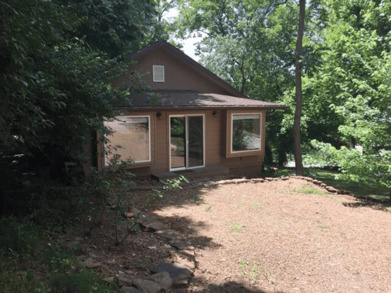 Fayetteville House: 533 west center street