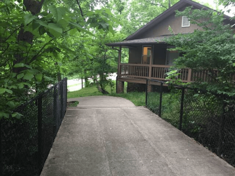 Fayetteville House: 533 west center street