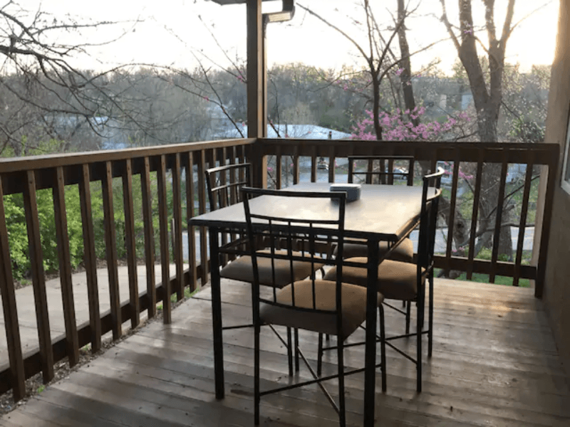 Fayetteville House: 533 west center street