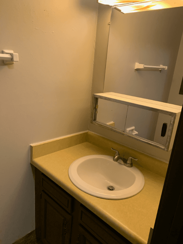 Milwaukee Apartment: 7512 N. GRANVILLE RD