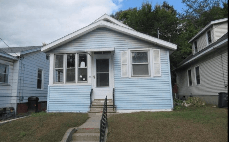 Albany House: 30 Austain Ave