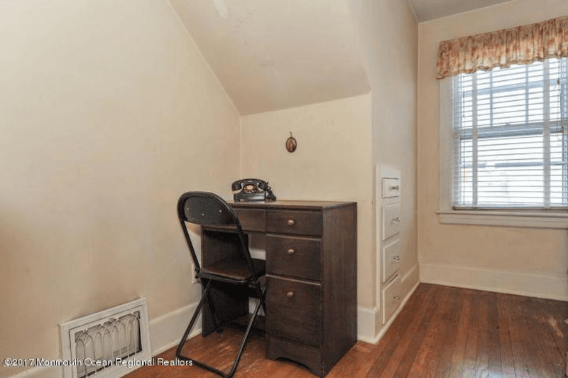 Freehold House: 13 Alexander Ave