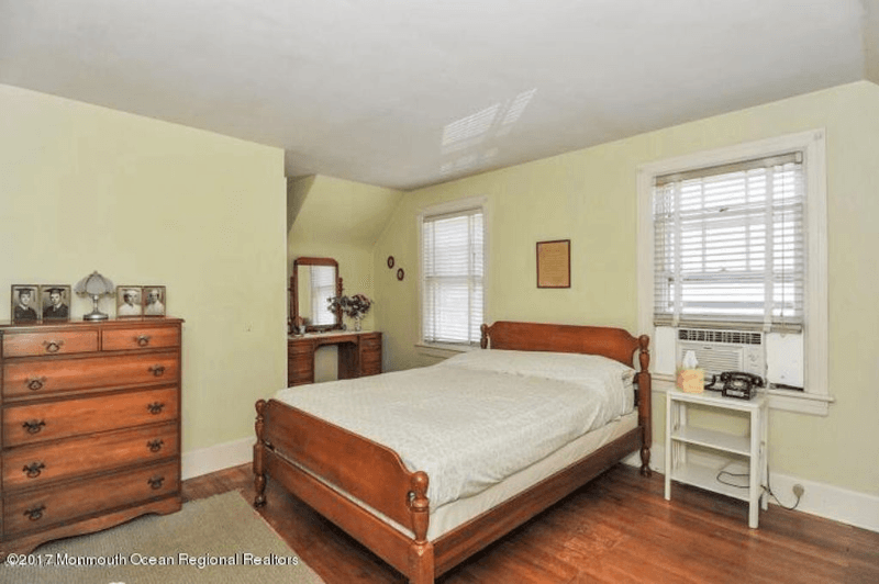 Freehold House: 13 Alexander Ave