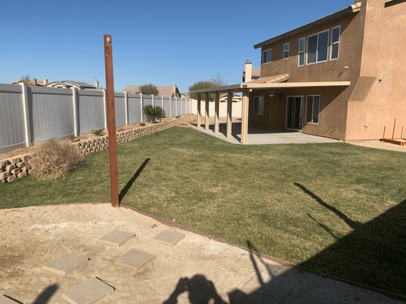 Victorville House: 13558 Deluvina Ct