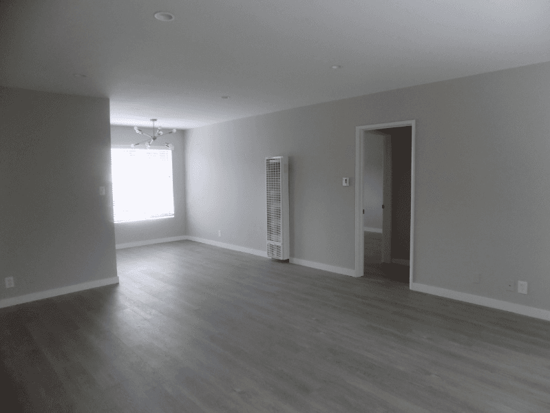 Los Angeles Apartment: 646 S Barrington