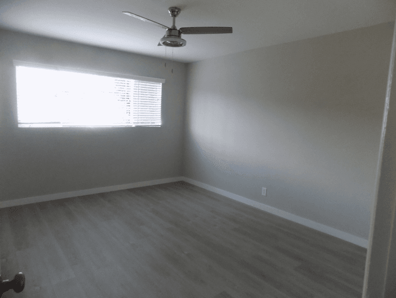 Los Angeles Apartment: 646 S Barrington