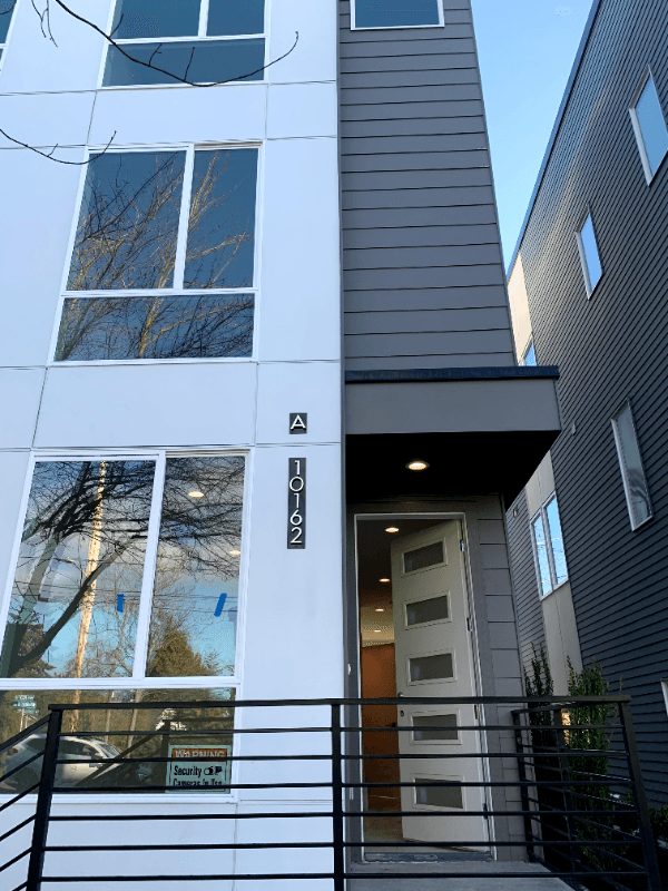 Seattle Townhome: 10162 Holman Rd NW