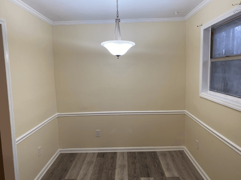 Raleigh House: 4216 Dunn Dr