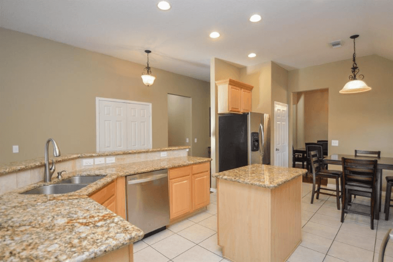 Katy House: 4914 Surrey Park Cir