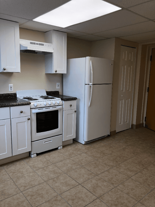 Yale Apartment: 420 North St