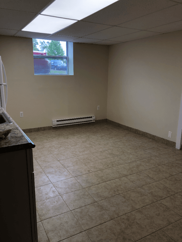 Yale Apartment: 420 North St