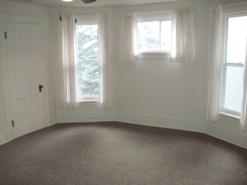 Winona Apartment: 266 1/2 W Sanborn St