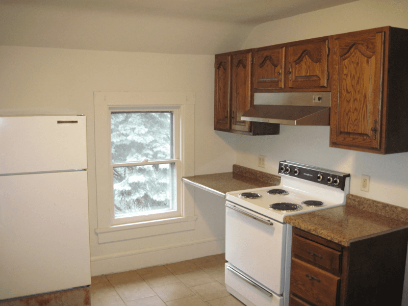 Winona Apartment: 266 1/2 W Sanborn St