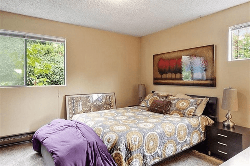Kirkland Apartment: 9032 NE Juanita Dr