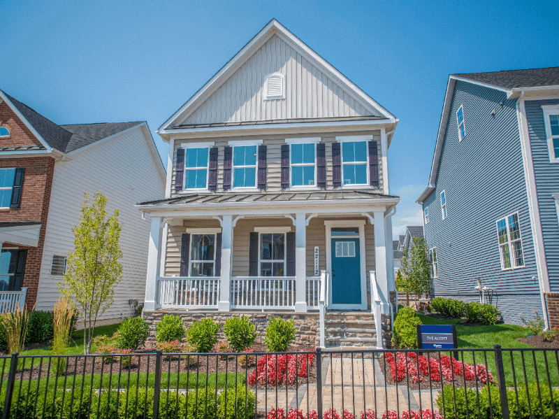 Clarksburg House: 22112 Broadway Ave