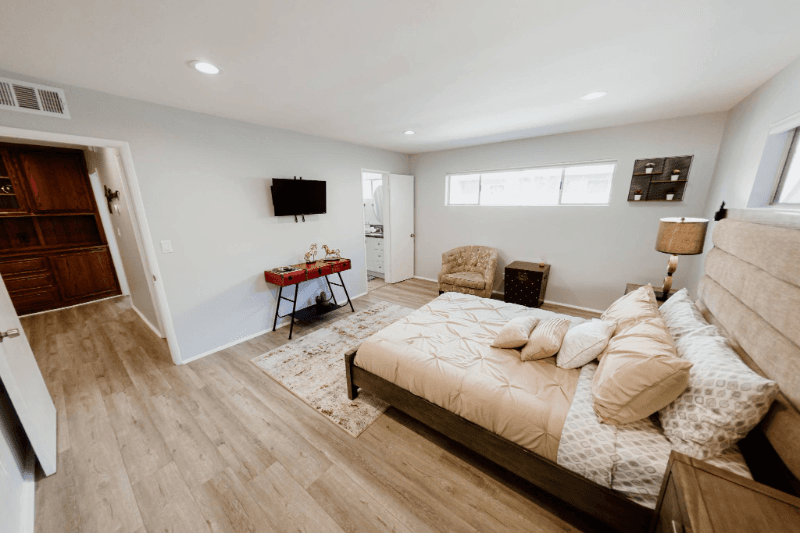 NORTH HOLLYWOOD Townhome: 11153 ½ MORRISON ST