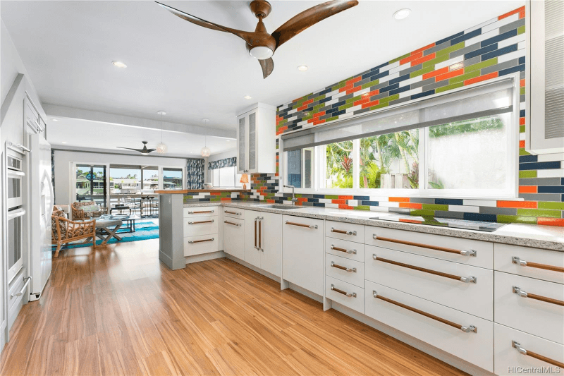 Honolulu House: 437 Opihikao Pl