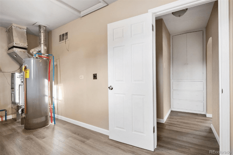 Denver Condo: 2301 Newport St