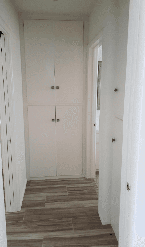 Manhattan Beach Apartment: 1150 Manhattan Beach Blvd
