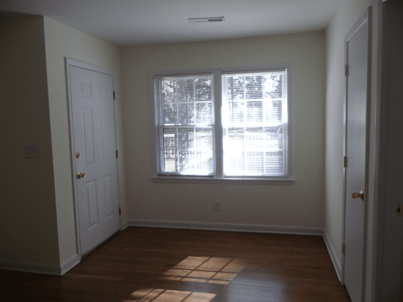 Charleston Apartment: 2518 Etiwan Avenue