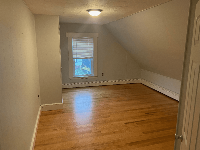 Gloucester Apartment: 30 Warner Street