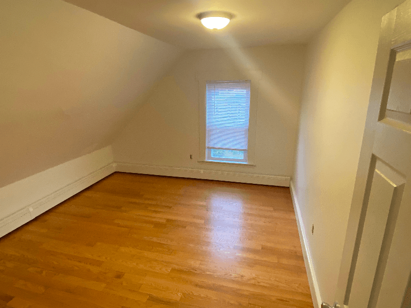 Gloucester Apartment: 30 Warner Street
