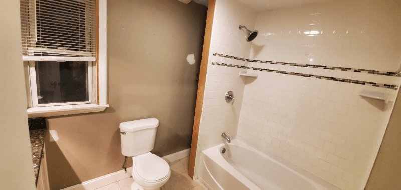 Worcester Apartment: 9 Bluff Street