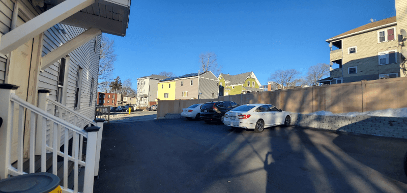 Worcester Apartment: 9 Bluff Street