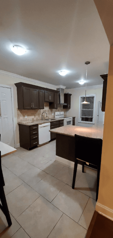 Worcester Apartment: 9 Bluff Street