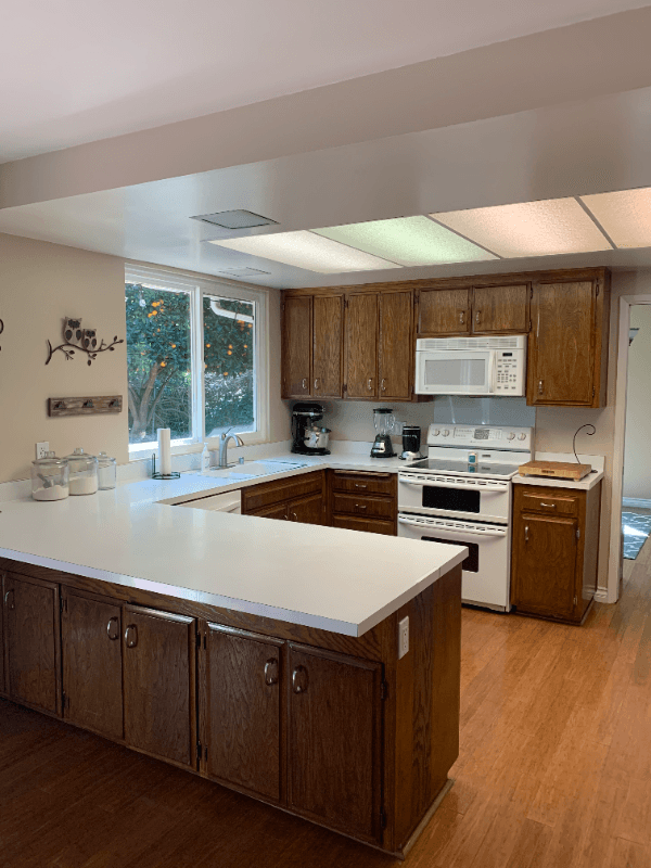 Alpine House: 1925 Oak View Rd