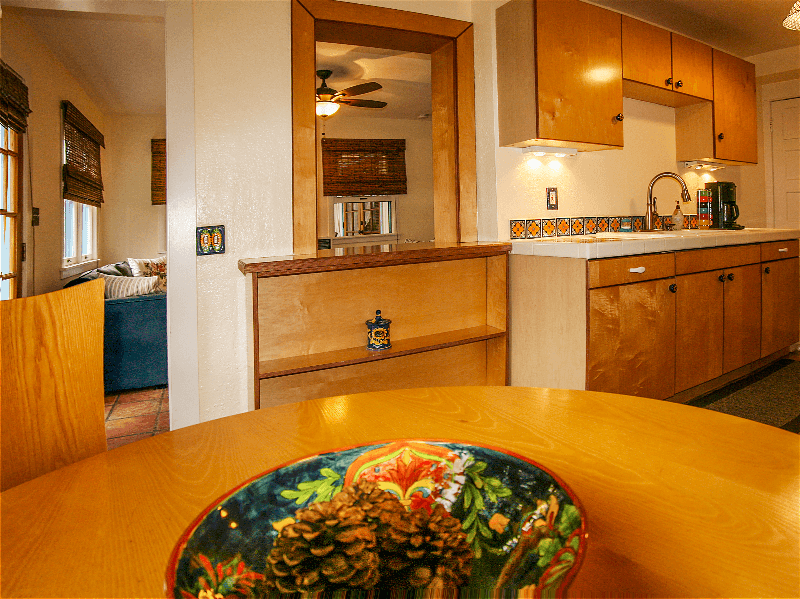 Venice Apartment: 12 S Venice Blvd