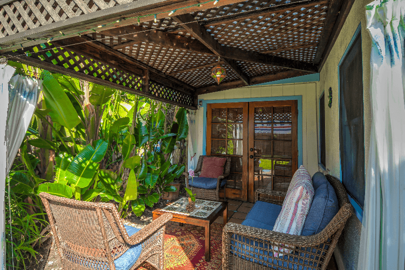 Venice Apartment: 12 S Venice Blvd