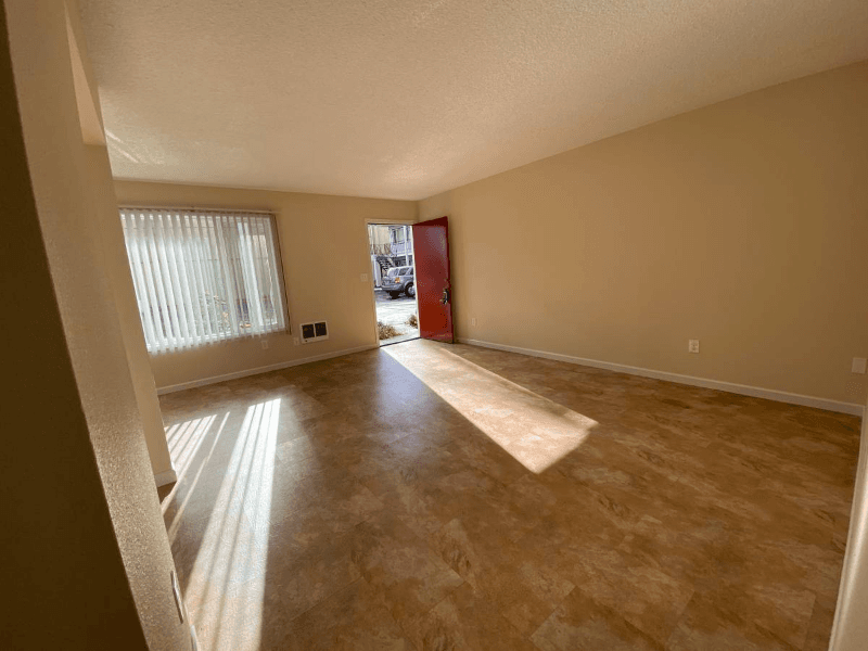 PORTLAND Apartment: 1940 S.E. 80th Ave