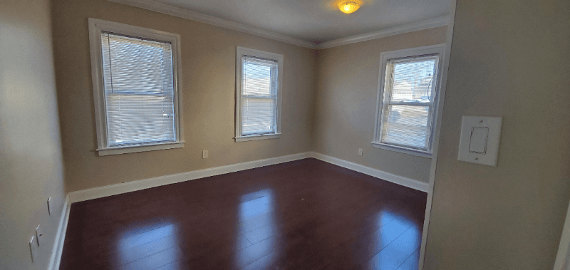 Worcester Apartment: 9 Bluff Street
