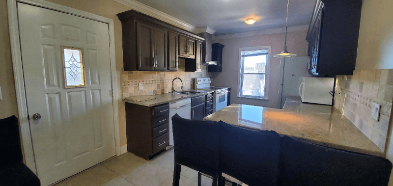 Worcester Apartment: 9 Bluff Street