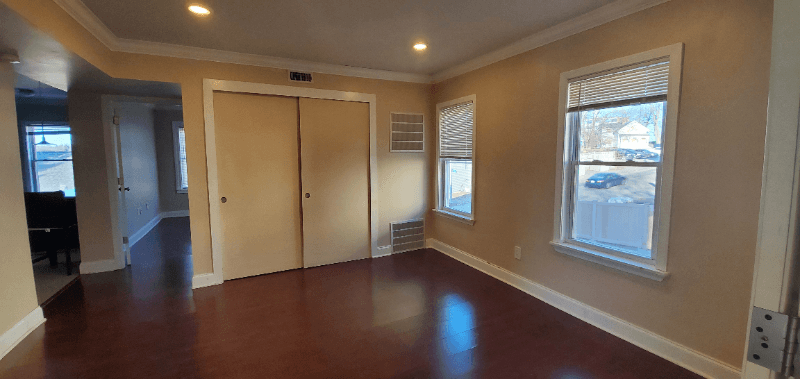 Worcester Apartment: 9 Bluff Street