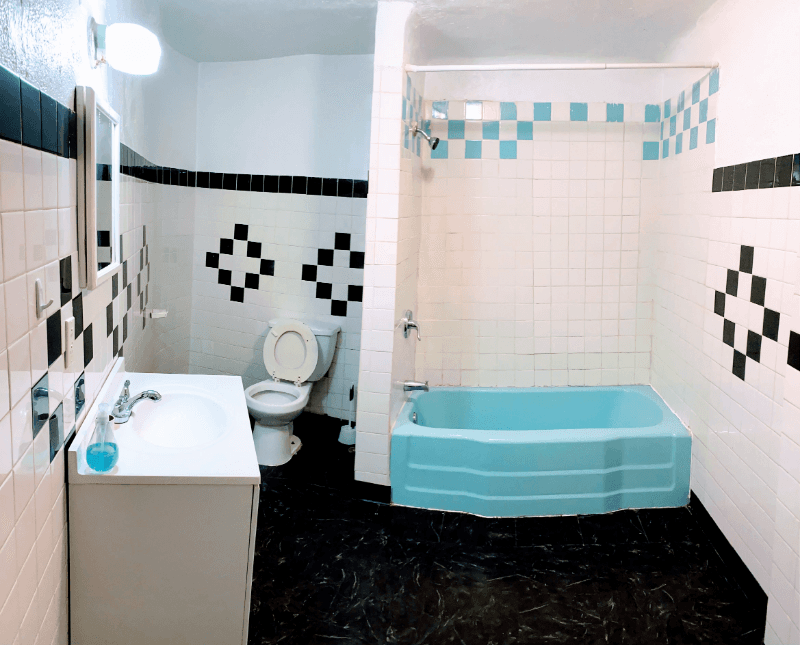 Chicago Apartment: 802 W 31st St