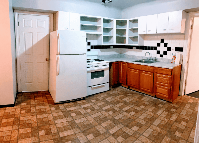 Chicago Apartment: 802 W 31st St